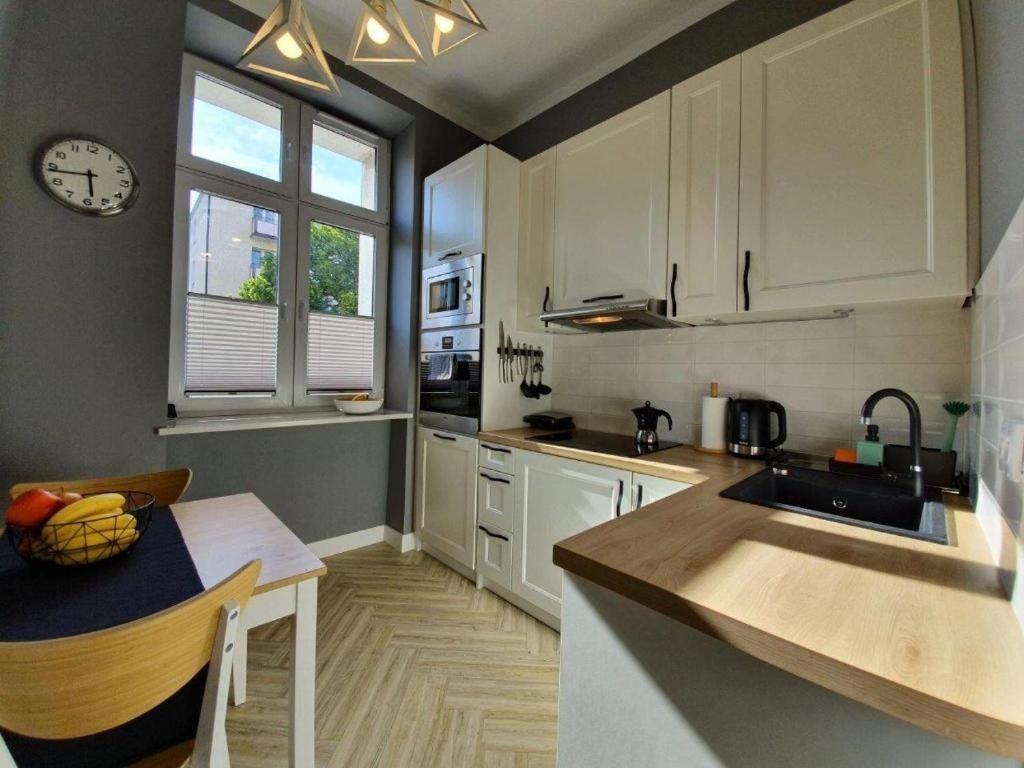 Apartament Dworcowa 100 M Do Pkp Kołobrzeg Exterior foto